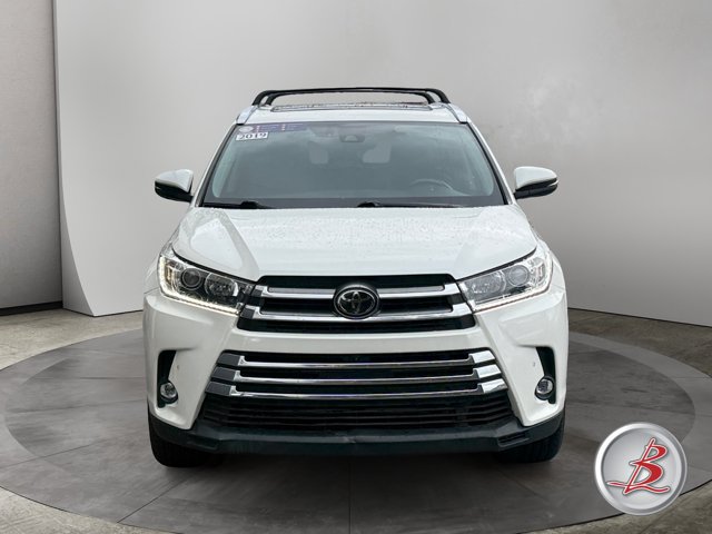Used 2019 Toyota Highlander Limited Platinum AWD/4WD image 2