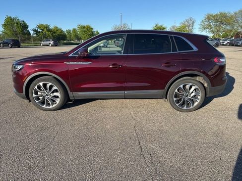 Used 2023 Lincoln Nautilus Reserve AWD/4WD image 2
