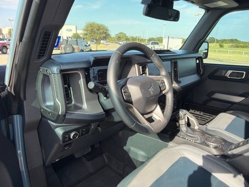 Used 2023 Ford Bronco Outer Banks AWD/4WD image 11