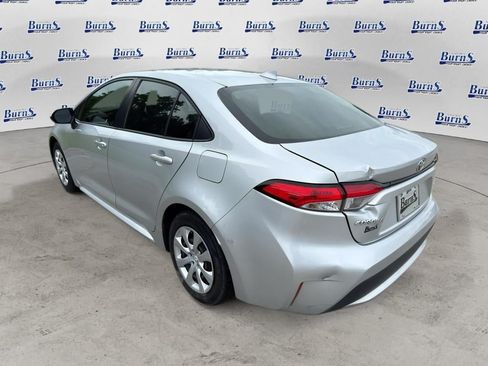 Used 2020 Toyota Corolla LE FWD image 5