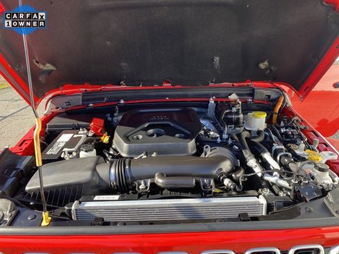 Used 2024 Jeep Wrangler Unlimited Sahara image 38