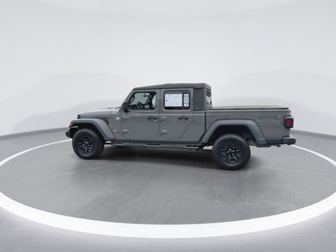 Used 2020 Jeep Gladiator Sport AWD/4WD image 6