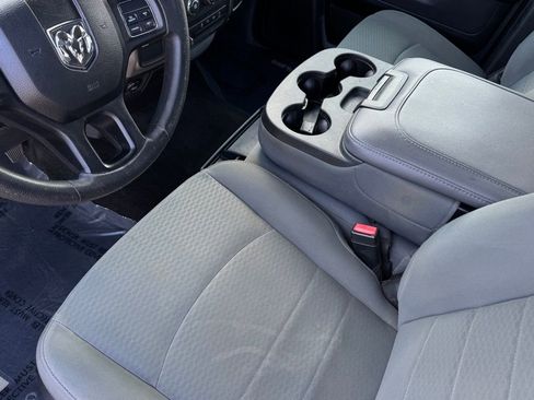 Used 2016 RAM 2500 Tradesman w/ Chrome Appearance Group image 6