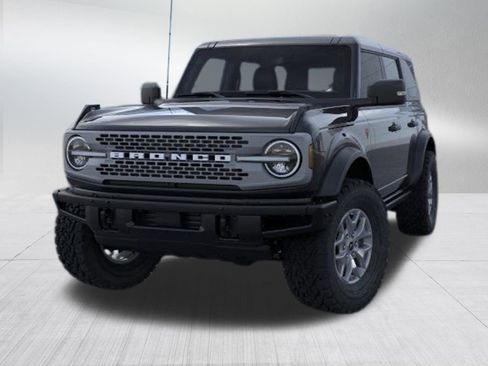 New 2025 Ford Bronco Badlands image 2