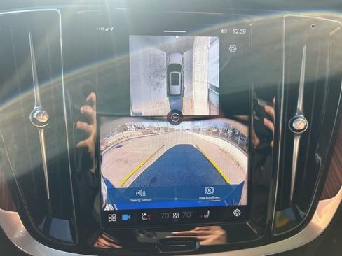 Certified 2025 Volvo V60 B5 Cross Country Plus image 23