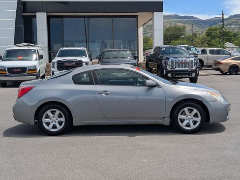 Used 2009 Nissan Altima 2.5 S w/ Premium Pkg FWD image 6