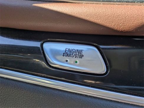 Used 2019 Buick Enclave Avenir w/ Avenir Technology Package image 37