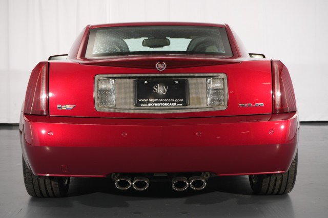Used 2006 Cadillac XLR V RWD image 15