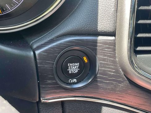 Used 2018 Jeep Grand Cherokee High Altitude AWD/4WD image 19