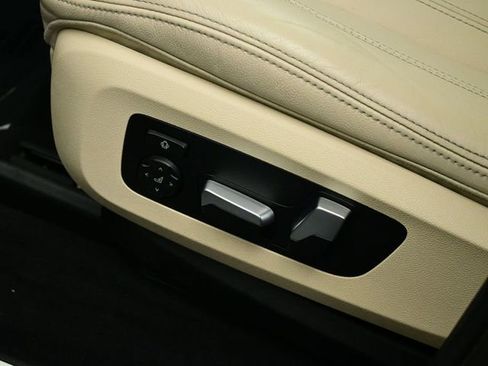 Used 2021 BMW X7 xDrive40i w/ Premium Package AWD/4WD image 54