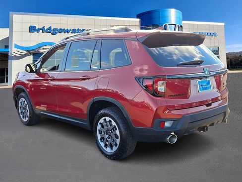 Used 2025 Honda Passport TrailSport image 4