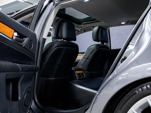 Used 2013 Lexus GS 450h w/ Luxury Pkg RWD image 40