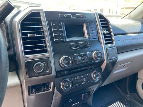 Used 2018 Ford F250 XLT AWD/4WD image 19