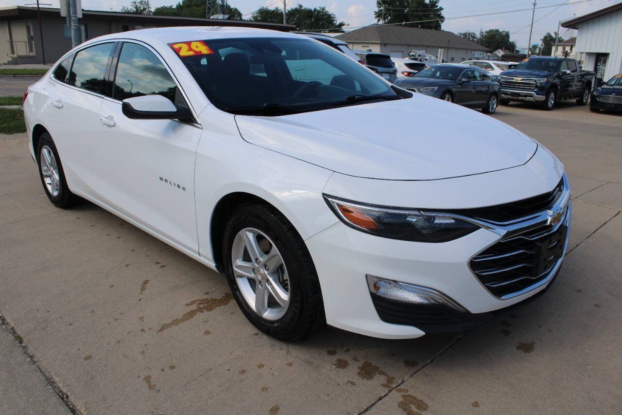 Used 2024 Chevrolet Malibu LS w/ Driver Confidence Package FWD image 8