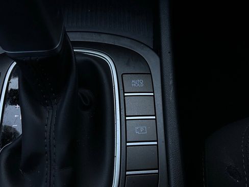 Used 2025 Hyundai Kona SEL image 25