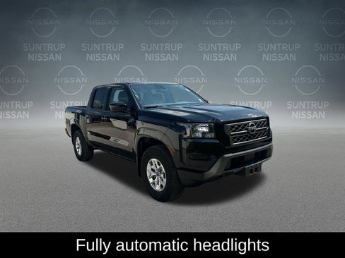 Used 2024 Nissan Frontier SV AWD/4WD image 9