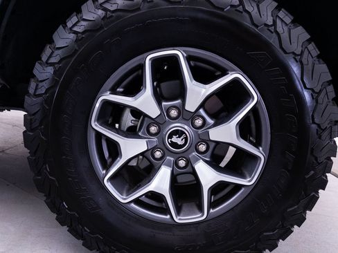 Used 2023 Ford Bronco Badlands AWD/4WD image 8