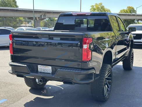Used 2022 Chevrolet Silverado 1500 LT Trail Boss w/ LT Trail Boss Premium Package AWD/4WD image 9