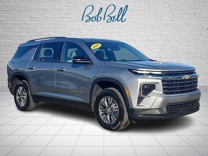 Certified 2025 Chevrolet Traverse LT