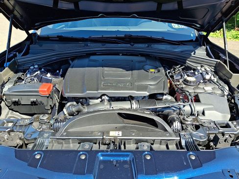 Used 2025 Jaguar F-PACE R-Dynamic S image 30