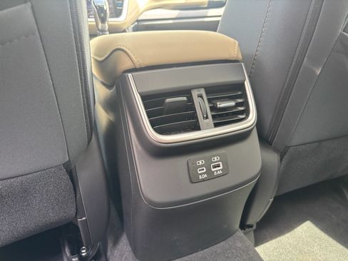 Used 2025 Subaru Outback Premium w/ Popular Package #1A AWD/4WD image 24
