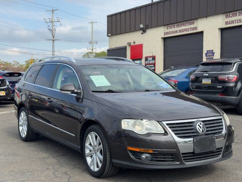Used 2010 Volkswagen Passat Komfort FWD image 8