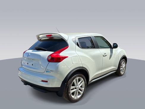 Used 2014 Nissan Juke SV AWD/4WD image 6