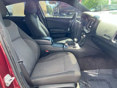 Used 2018 Dodge Charger SXT w/ Blacktop Package RWD image 16