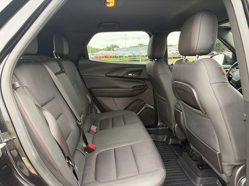 Used 2022 Chevrolet TrailBlazer RS w/ Technology Package FWD image 31