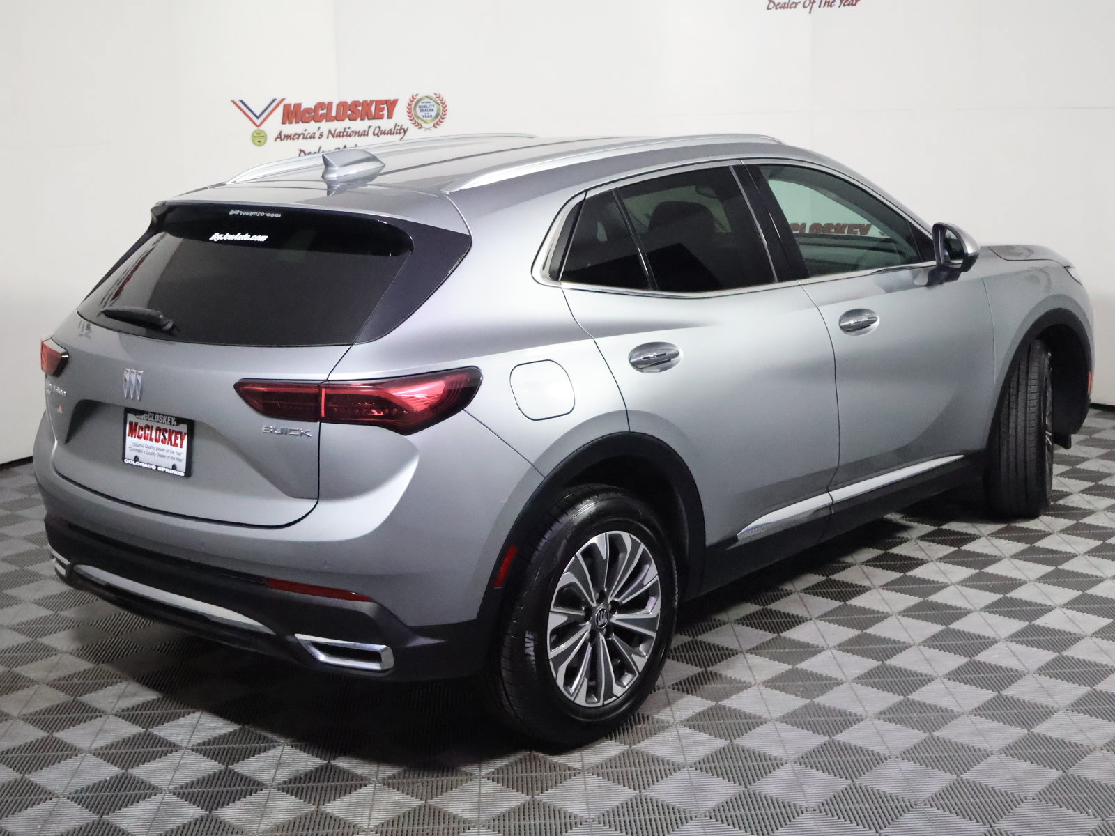 Used 2024 Buick Envision Preferred AWD/4WD image 4