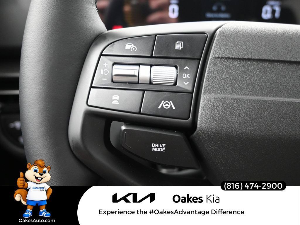 Certified 2026 Kia Sportage EX w/ EX Panorama Roof Package FWD image 25