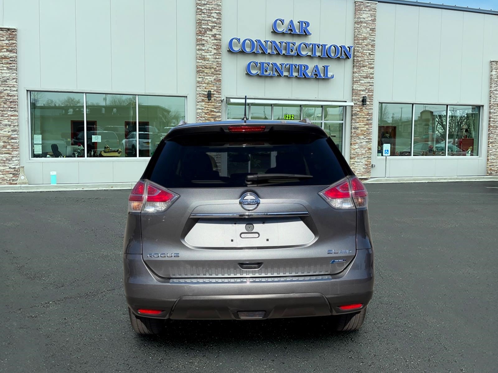 Used 2014 Nissan Rogue SL w/ SL Premium Package AWD/4WD image 3