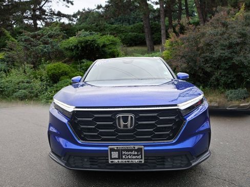 Used 2025 Honda CR-V EX-L image 2