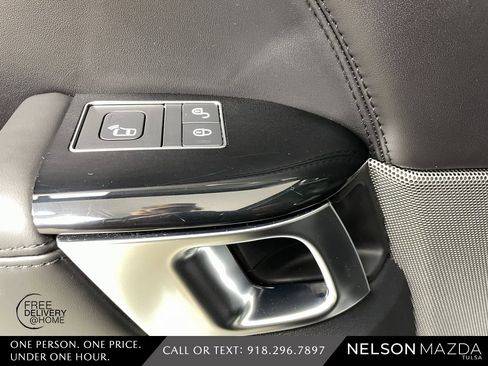 Used 2018 Land Rover Range Rover Sport HSE Dynamic image 35