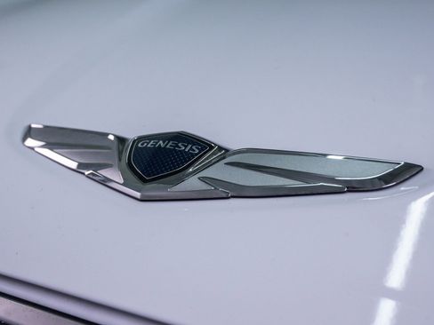 Used 2024 Genesis Electrified GV70 w/ Prestige Package AWD/4WD image 5