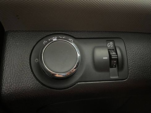 Used 2019 Chevrolet Sonic LS image 36