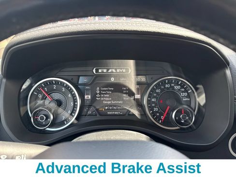 Used 2019 RAM 1500 Laramie AWD/4WD image 18