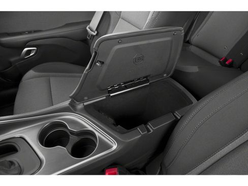 Used 2015 Dodge Challenger SXT Plus w/ Driver Convenience Group RWD image 20
