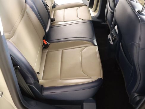 Used 2025 Ford Maverick Lariat w/ 4K Tow Package image 15