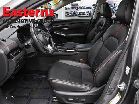 Used 2023 Nissan Sentra SR w/ SR Premium Package FWD image 14