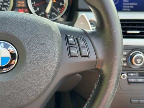 Used 2012 BMW M3 Convertible RWD image 32