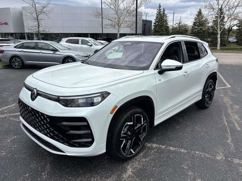 New 2026 Volkswagen Tiguan SEL R-Line AWD/4WD image 1