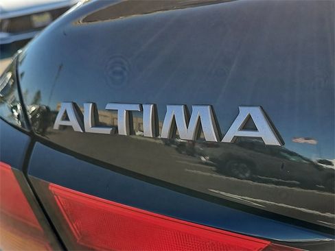 Used 2023 Nissan Altima 2.5 SV image 12