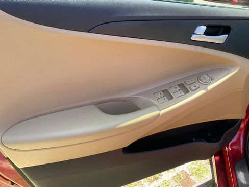 Used 2012 Hyundai Sonata GLS FWD image 13