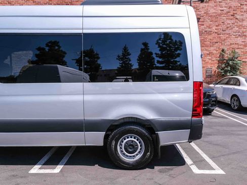 Used 2024 Mercedes-Benz Sprinter 2500 image 10