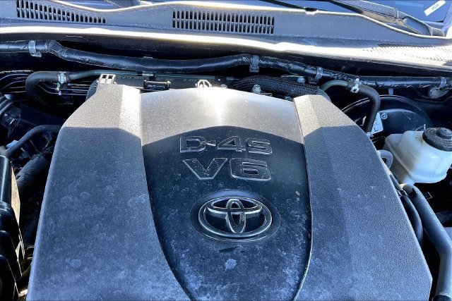 Used 2019 Toyota Tacoma TRD Sport w/ Technology Package AWD/4WD image 35
