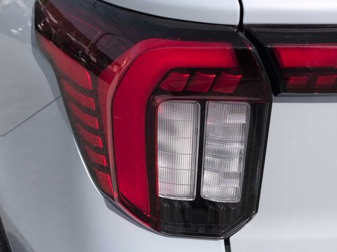 New 2026 Ford Explorer Active RWD image 16
