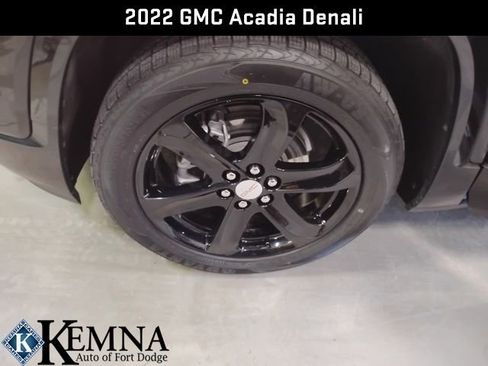 Used 2022 GMC Acadia Denali w/ Denali Ultimate Package image 28