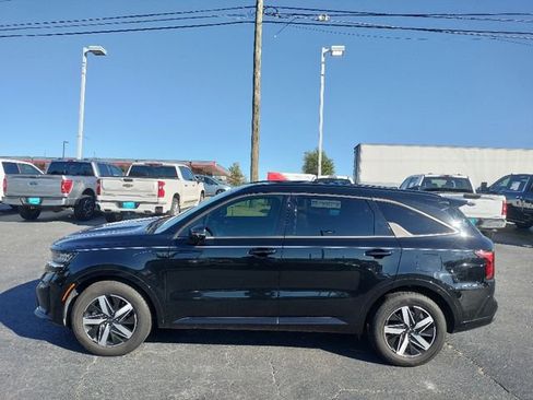 Used 2021 Kia Sorento S image 5