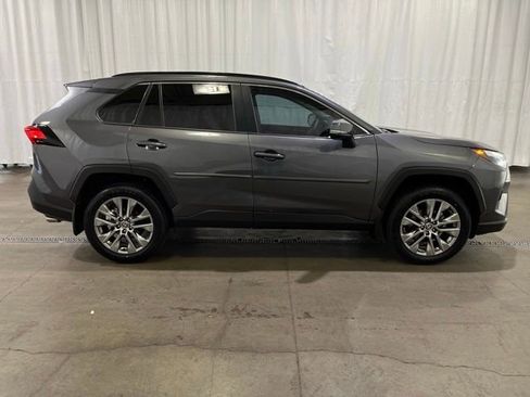 Certified 2022 Toyota RAV4 XLE Premium image 2